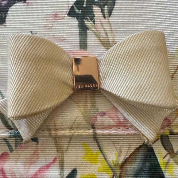 Ted Baker Shirly Micro Floral Bag with Chain Strap - Picture 4 of 8